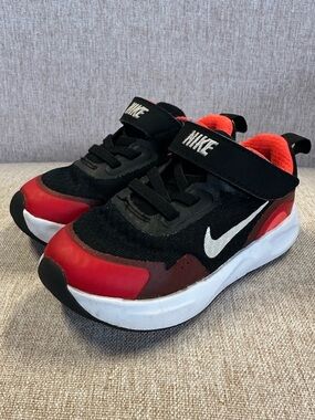 Nike Toddler Sneakers Size 7C Black Red White Hook & Loop Athletic Shoes
